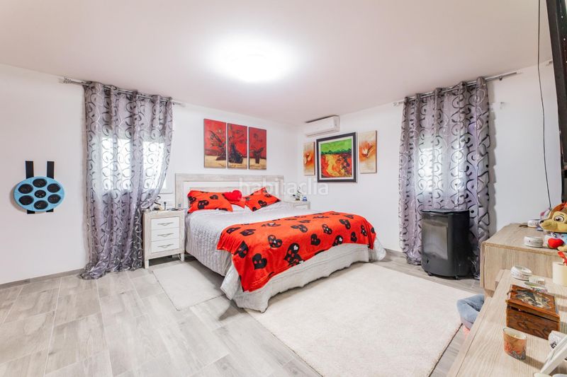 Foto 0eca5b24-e1f7-45b5-86b9-74f5e0273f1a. Xalet amb piscina a Turís