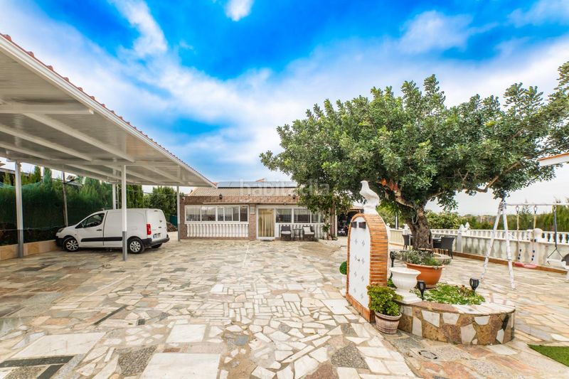 Foto 18828a0d-a368-4779-881f-472d0a3c0c5a. Xalet amb piscina a Turís