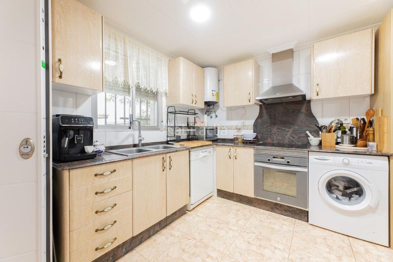 Foto 2164e56e-8c56-4bd0-89f5-91af7940f16f. Xalet amb piscina a Turís