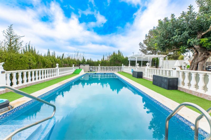 Foto b1388053-9934-4d2a-83c6-5eb517bcb0e4. Xalet amb piscina a Turís