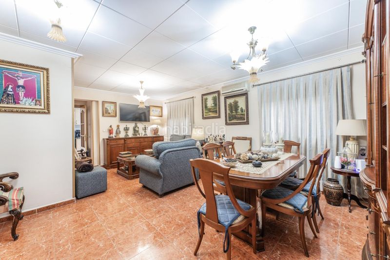 Foto b924692f-863d-4011-a803-2054de79fcb5. Xalet amb piscina a Turís