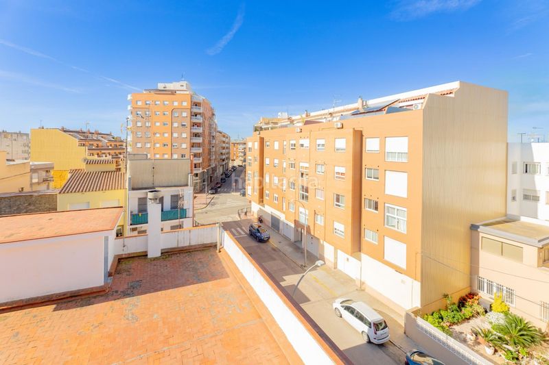 Foto 96f2b42d-5c8d-4533-a9a2-bd696f21a65d. Edifici a Casco Urbano Vinaròs