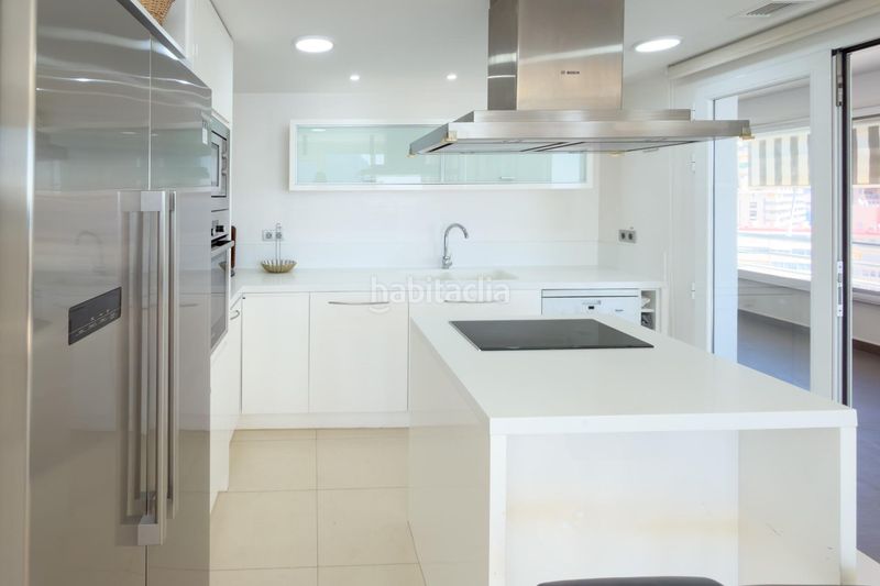 Foto 2d16a5ae-767c-47be-bc07-03ef36b1a68e. Àtic amb aparcament piscina a Zona Levante - Playa Fossa Calp