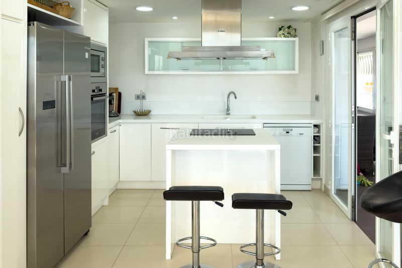 Foto 4c86d0a4-8ba9-4dc0-96f2-b22fac9453f5. Àtic amb aparcament piscina a Zona Levante - Playa Fossa Calp