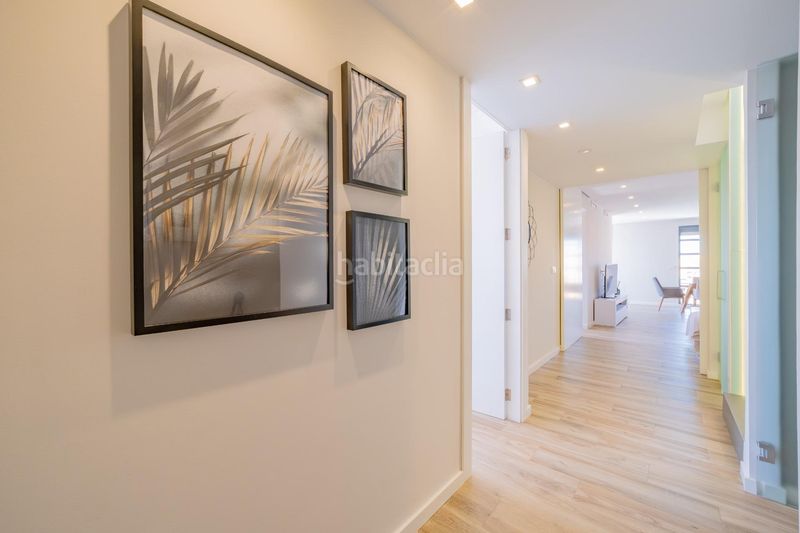 Foto 286b1a3b-c8a6-42f3-93c6-252fe01210cf. Duplex con parcheggio piscina in Nou Campanar Valencia