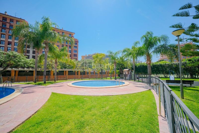 Foto 364dfb51-28db-4a6b-b8f4-2af34237e1cc. Duplex con parcheggio piscina in Nou Campanar Valencia