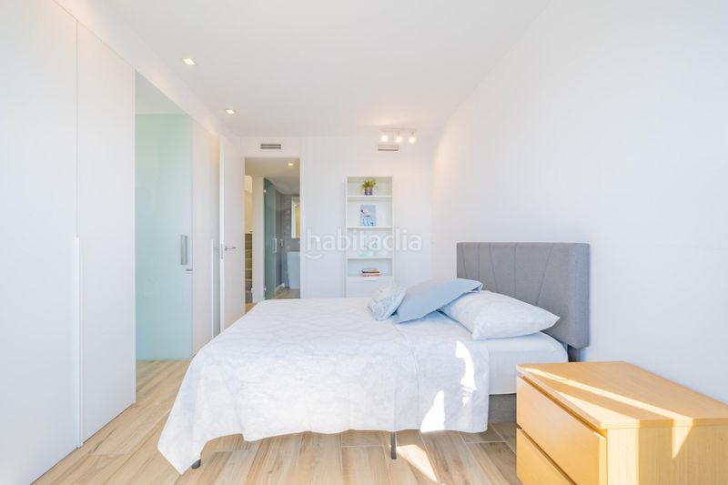 Foto 7d12f429-9e9b-401b-8032-a0de41a75636. Duplex con parcheggio piscina in Nou Campanar Valencia