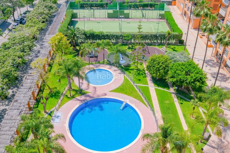 Foto 937c33a7-ced8-48b8-89f7-5c3c88bb2358. Dúplex amb calefacció aparcament piscina a Nou Campanar Valencia