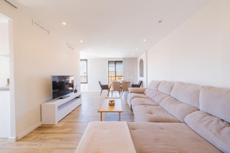 Foto b174adb9-a11c-4b09-a901-ea51f60be92c. Duplex con parcheggio piscina in Nou Campanar Valencia