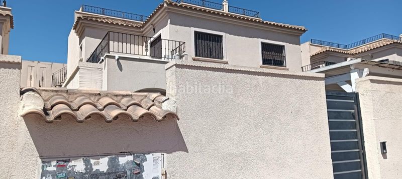 Foto 11550693-91f1-49d8-83ab-7aedb7e89684. Casa adossada amb calefacció piscina a Parque Acuático - Sector 25 Torrevieja