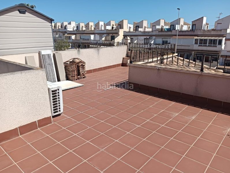 Foto 89fae474-61cb-41e9-8930-abf9d49bc3c4. Casa adossada amb calefacció piscina a Parque Acuático - Sector 25 Torrevieja