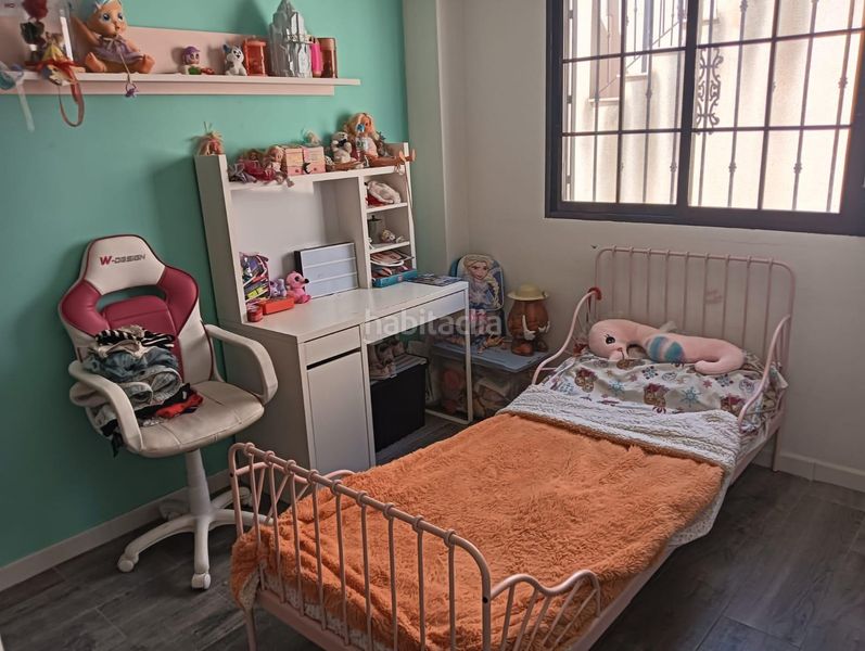 Foto a5f4c5b8-386b-4b33-9175-27dd159ff7fc. Casa adossada amb calefacció piscina a Parque Acuático - Sector 25 Torrevieja