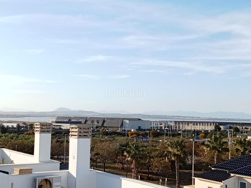 Foto d5edb869-0a1b-4b21-919a-980fdab9d7e3. Àtic amb piscina a La Veleta Torrevieja