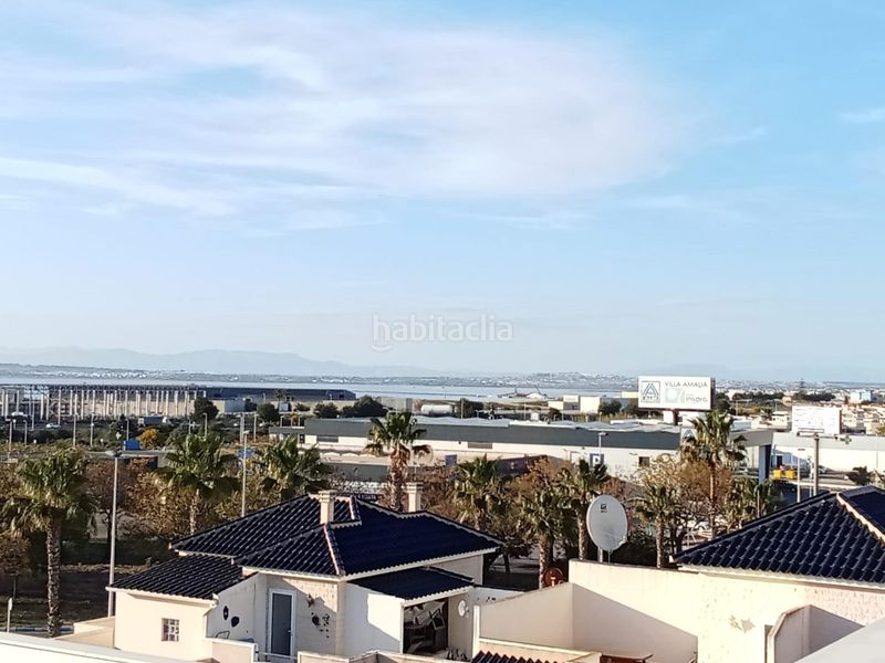 Foto e7c9e4ed-3bdc-4d18-bdd5-2e674d2c367c. Àtic amb piscina a La Veleta Torrevieja