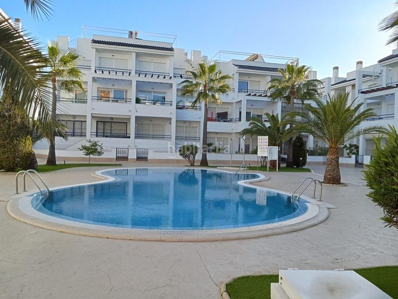 Foto f4ac9847-23bf-4159-9c55-7622e0aa3a1a. Àtic amb piscina a La Veleta Torrevieja