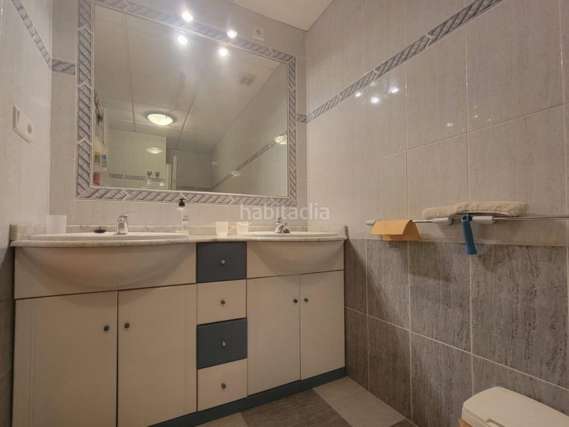 Foto b4678851-d8b9-49be-a627-885ce8a3cc1e. Casa adossada amb aparcament piscina a Playa Flamenca Orihuela