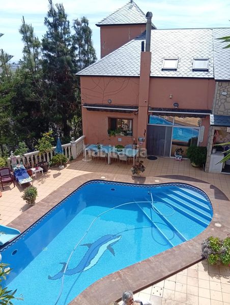 Foto ad57f8fe-e13c-4587-a95b-2bd2280bcf28. Xalet amb calefacció aparcament piscina a Centro-El Castillo Sagunt