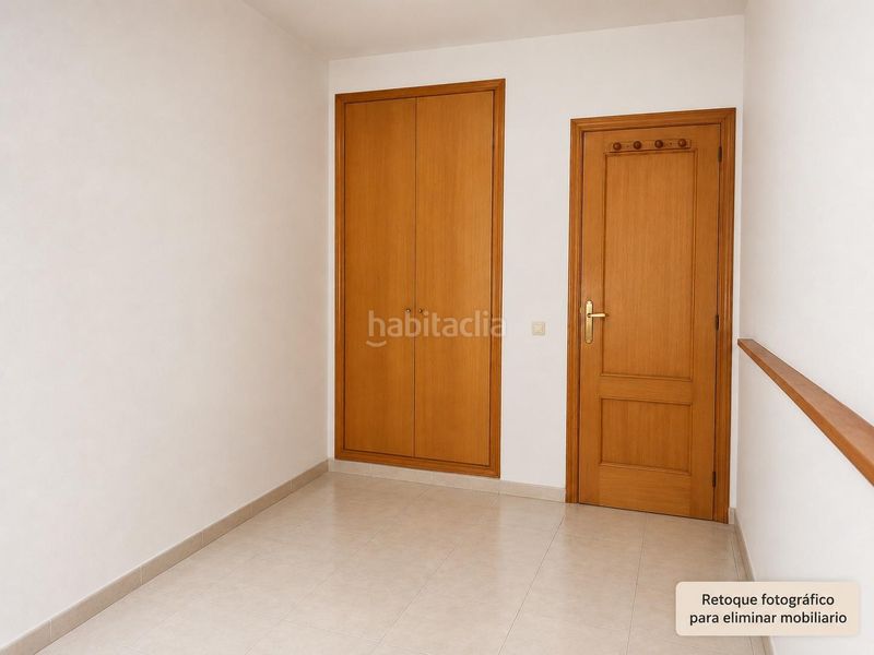 Foto c8697784-84f6-4e8e-af78-4ca900ab4dda. Pis a Massalavés