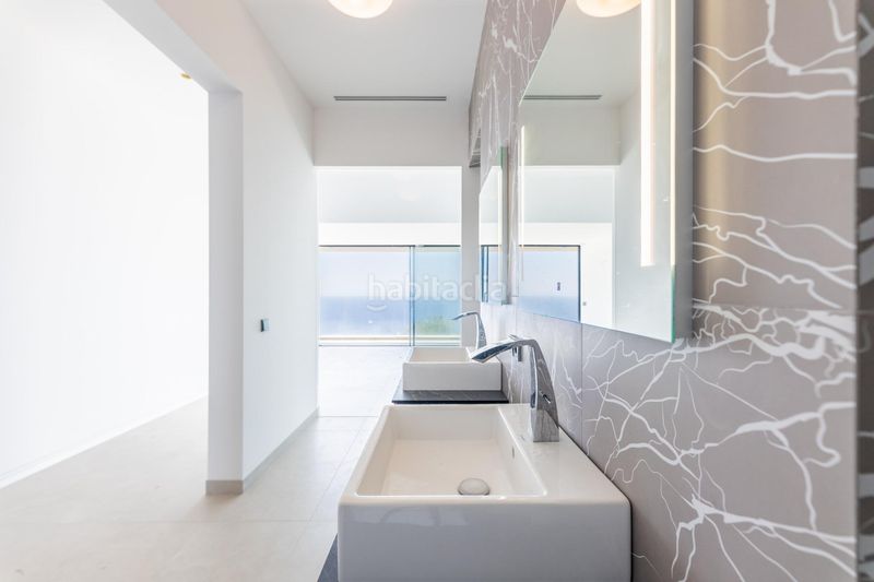 Foto a7d2f620-ac76-47dc-84d2-059c7eb53980. Xalet amb aparcament piscina a Altea hills Altea