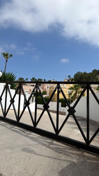 Foto 249df4dd-4ccc-4070-80fd-cc8d9088c450. Semi detached house with heating parking pool in Cometa Calp