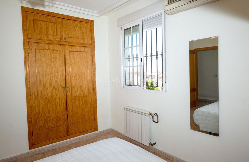 Foto a9d9a848-d46f-4348-a32a-d1bdeeeb2f4f. Casa aparellada amb calefacció aparcament a Aguas Nuevas Torrevieja