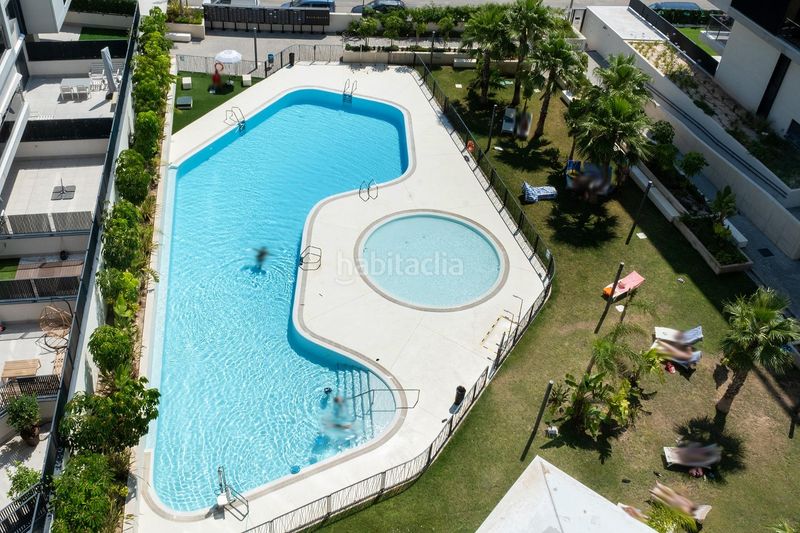 Foto b395d3d4-3cf8-4355-81fe-c89f541cf8f9. Àtic amb aparcament piscina a Campoamor Orihuela