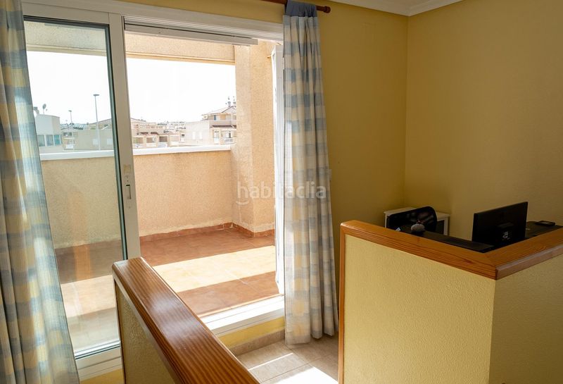 Foto 46109f7f-33e2-46ed-84a1-9eae310f5c26. Casa aparellada amb calefacció piscina a Zeniamar - Horizonte - La Campana Orihuela