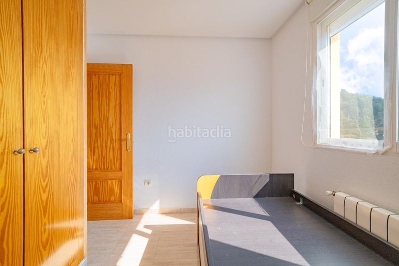 Foto e4d47999-b30c-409f-8f5a-4f60d3b28238. Casa adossada amb calefacció aparcament a Pobla Tornesa (la)