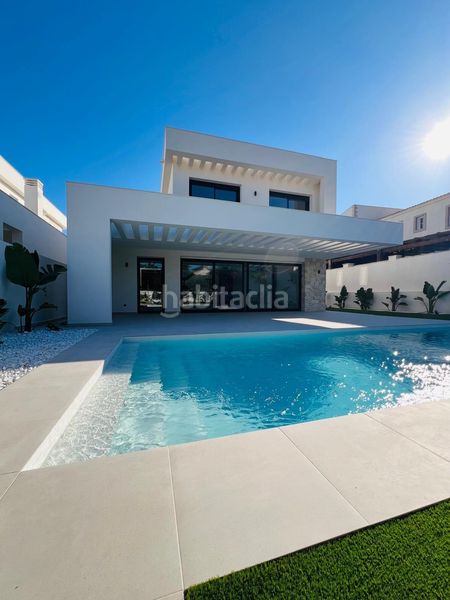 Foto 90430cad-6329-406c-a0c3-a8f593c45ab7. Xalet amb calefacció aparcament piscina a Los Balcones-Los Altos Torrevieja