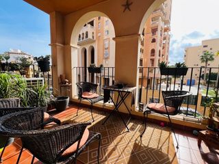 Pis a Zona Playa de los Locos. Apartamento de 2 dormitorios con terraza y piscina en atalayas,