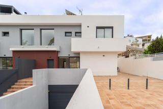Casa aparellada  Calle costera la. Espectacular casa pareada en venta