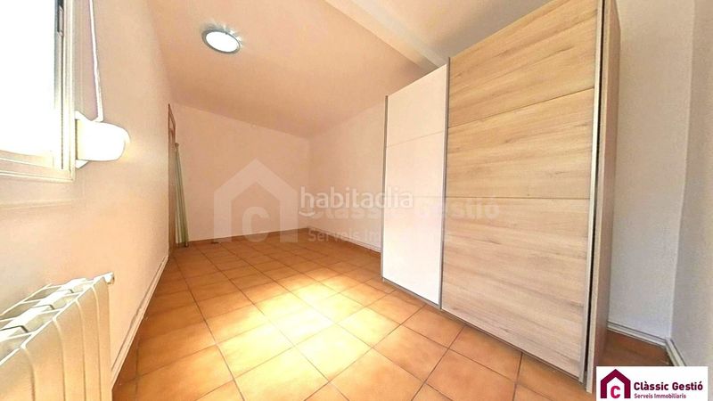 Foto 0fd6e232-5da2-43d3-b0f0-2417ca53632b. Àtic amb calefacció a Poble Nou Terrassa