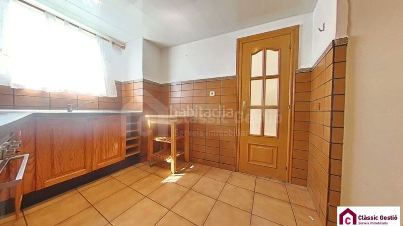 Foto c62b2f72-60f5-40f1-a113-54da667b7f18. Àtic amb calefacció a Poble Nou Terrassa