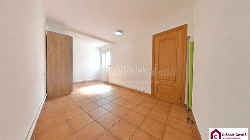 Foto fe4d5494-1e21-4443-8690-2c0f184fa081. Àtic amb calefacció a Poble Nou Terrassa