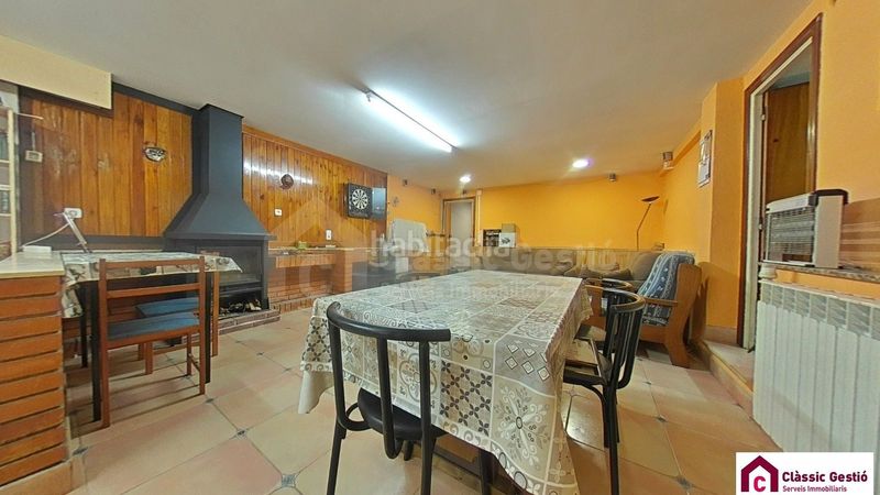 Foto f7f8a95e-31b9-4ad3-9c01-2e7a060b863d. Casa adossada amb calefacció a Balsareny