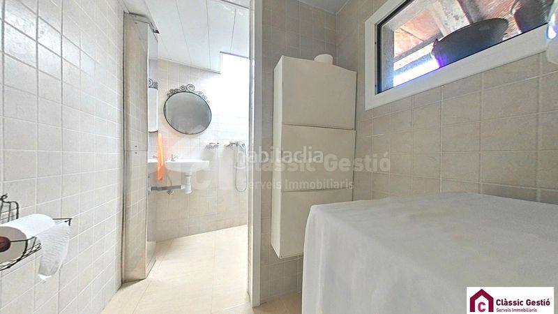Foto 017a8045-053a-4588-96ee-07a37b941048. Casa amb calefacció a Can Parellada Terrassa