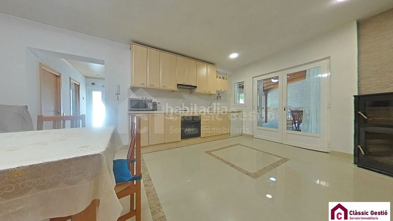 Foto 48bd74aa-e831-4628-839f-82bec4af3c21. Casa amb calefacció a Can Parellada Terrassa