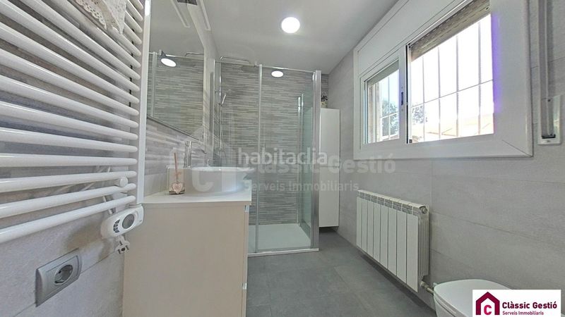 Foto 4c2e7923-69f3-4661-8602-503ce6a1b0f6. Casa amb calefacció a Can Parellada Terrassa