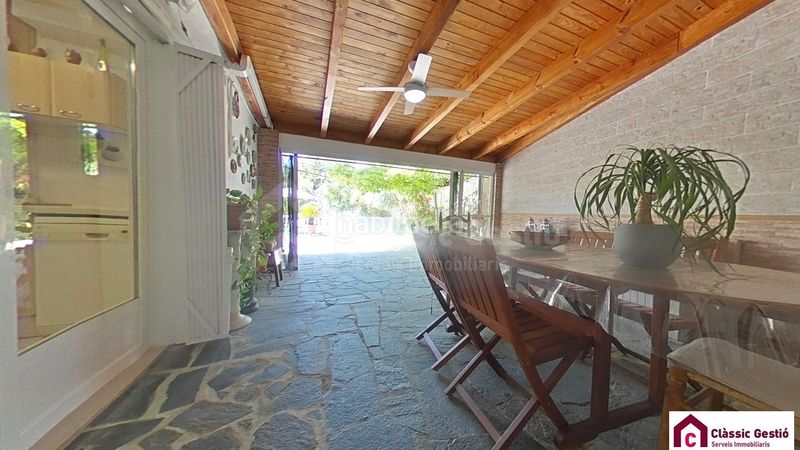 Foto 518a8658-aebb-4e03-9b60-9a241ba60530. Casa amb calefacció a Can Parellada Terrassa