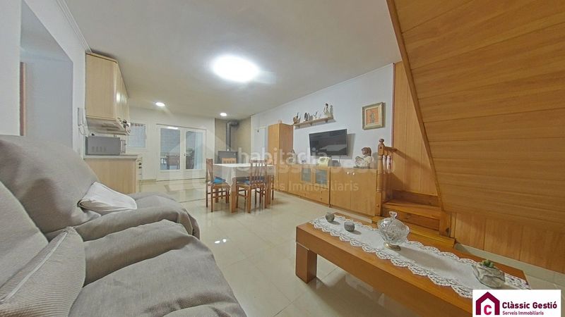 Foto 51adfa10-c5d7-4fe2-90d6-67ffe76e93f4. Casa amb calefacció a Can Parellada Terrassa