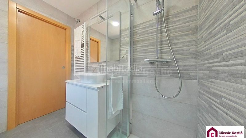 Foto f24cfd7a-599c-4334-a528-b25b924bf1ae. Casa amb calefacció a Can Parellada Terrassa