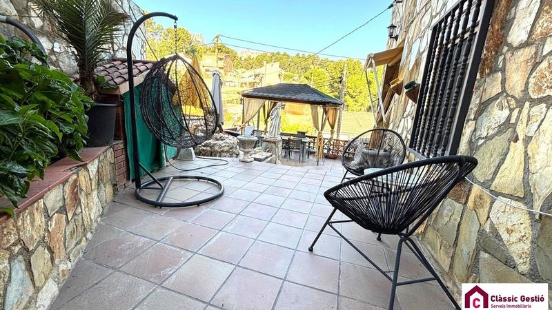Foto 0fbfb8cc-8b35-47a8-b305-d9c58059b7dd. Casa amb calefacció a Vacarisses