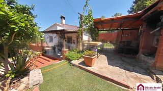 Casa a Corbera de Llobregat. Casa 68m2 corbera llobregat 2hb 1b jardín 480m2
