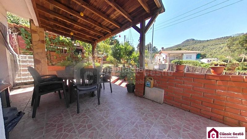 Foto 39758be8-c774-4d5e-a4a7-1328e1b36c7d. Casa amb xemeneia calefacció piscina a Corbera de Llobregat