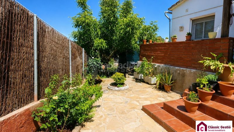 Foto c34e8adb-69e9-4b25-966c-ec6aa85c02e0. Casa amb xemeneia calefacció piscina a Corbera de Llobregat