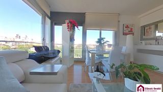 Duplex in Barri del Centre. Espectacular  atico-duplex  con  vistas  a vallparadis