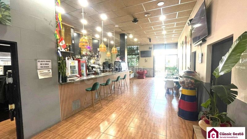 Foto 2f677d7d-42a7-4ee3-99f6-68d82b0cb8b6. Traspaso local comercial excepcional oportunidad de traspaso: bar-lounge restaurante en pleno funcionamiento. en Llagosta (La)