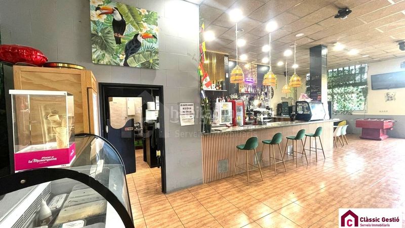 Foto 53b950cf-7c45-4611-b4c5-c8423514c43f. Traspaso local comercial excepcional oportunidad de traspaso: bar-lounge restaurante en pleno funcionamiento. en Llagosta (La)