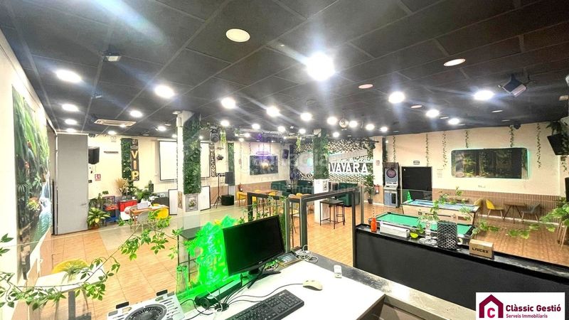 Foto 61d59d48-444d-4c73-a81d-184436767a4b. Traspaso local comercial excepcional oportunidad de traspaso: bar-lounge restaurante en pleno funcionamiento. en Llagosta (La)