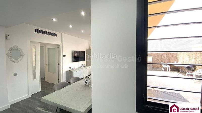 Foto 435c6669-a90f-42e1-97e3-9f90d847ce59. Casa amb calefacció a Roc Blanc Terrassa